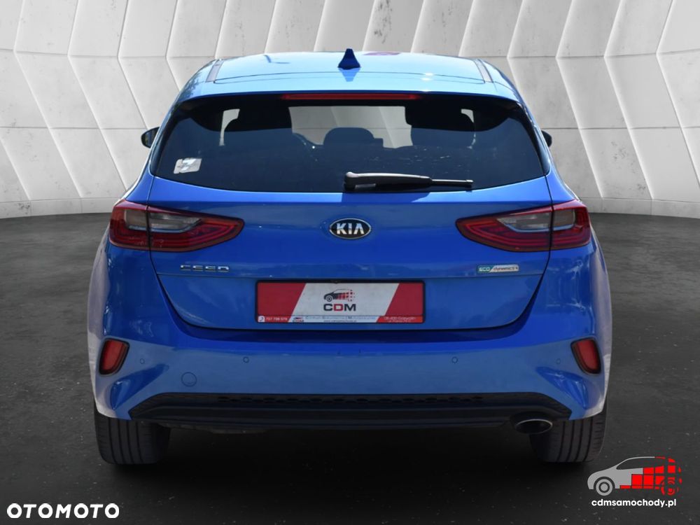 Kia Ceed - 9
