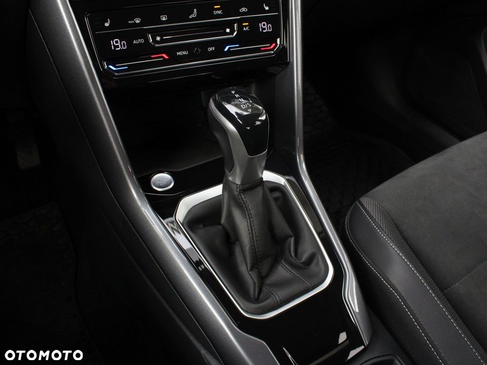 Volkswagen T-Roc 1.5 TSI Style DSG - 21