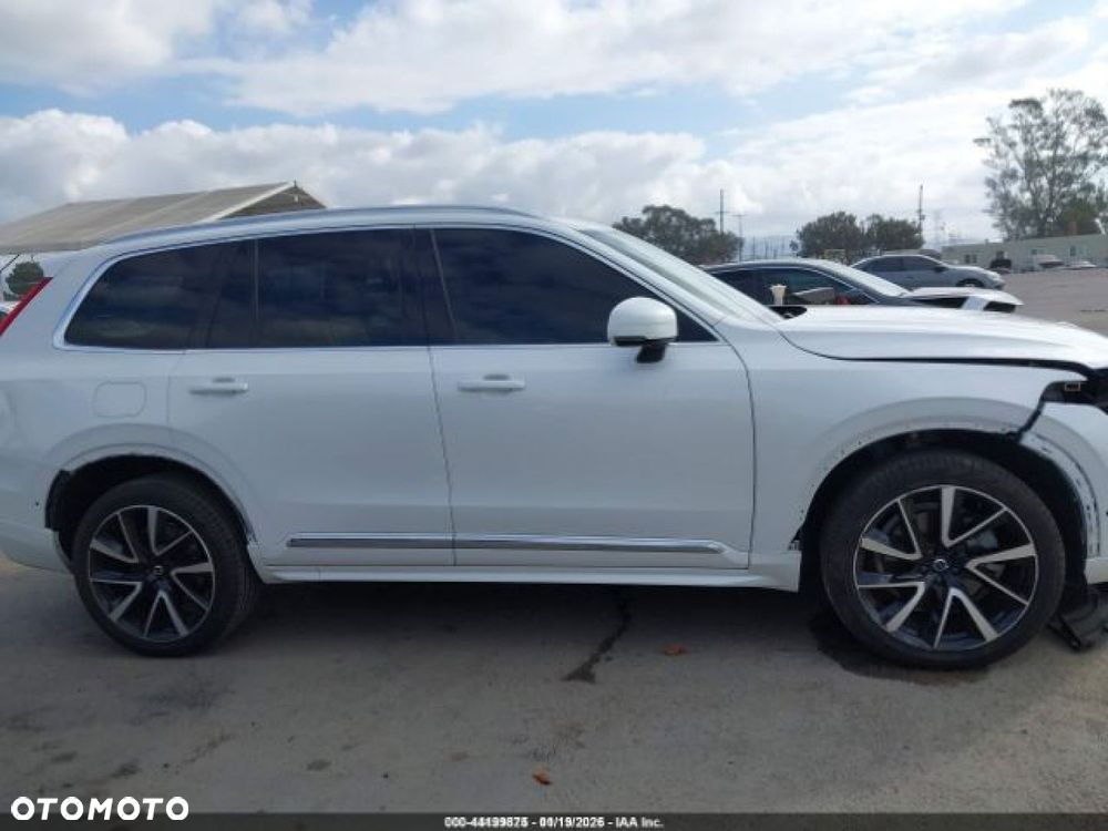 Volvo XC 90 - 5