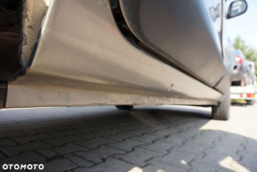 ĆWIARTKA PRÓG SŁUPEK PRAWY DOKKER LIFT TEHNK 764608636R DACIA 2017-2021 - 2