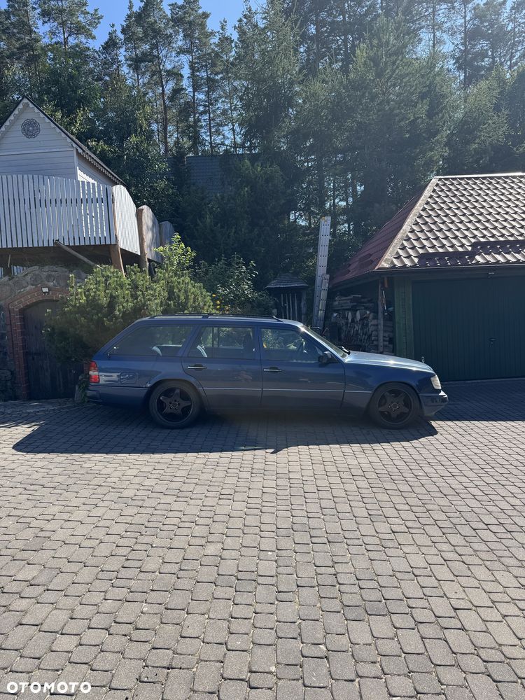 Mercedes-Benz W124 (1984-1993) - 1