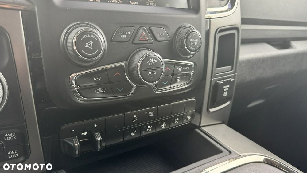 Dodge RAM - 8
