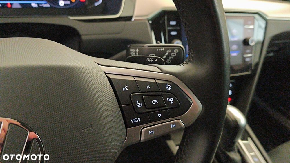 Volkswagen Passat - 22