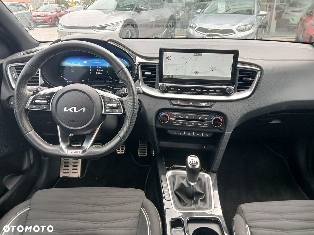 Kia Ceed 1.5 T-GDI GT-Line - 25