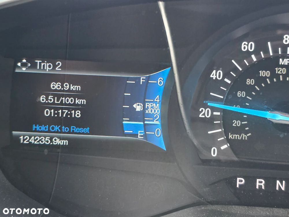 Ford Fusion - 17