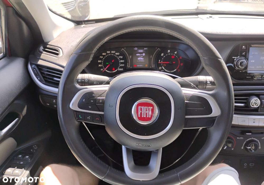 Fiat Tipo - 12