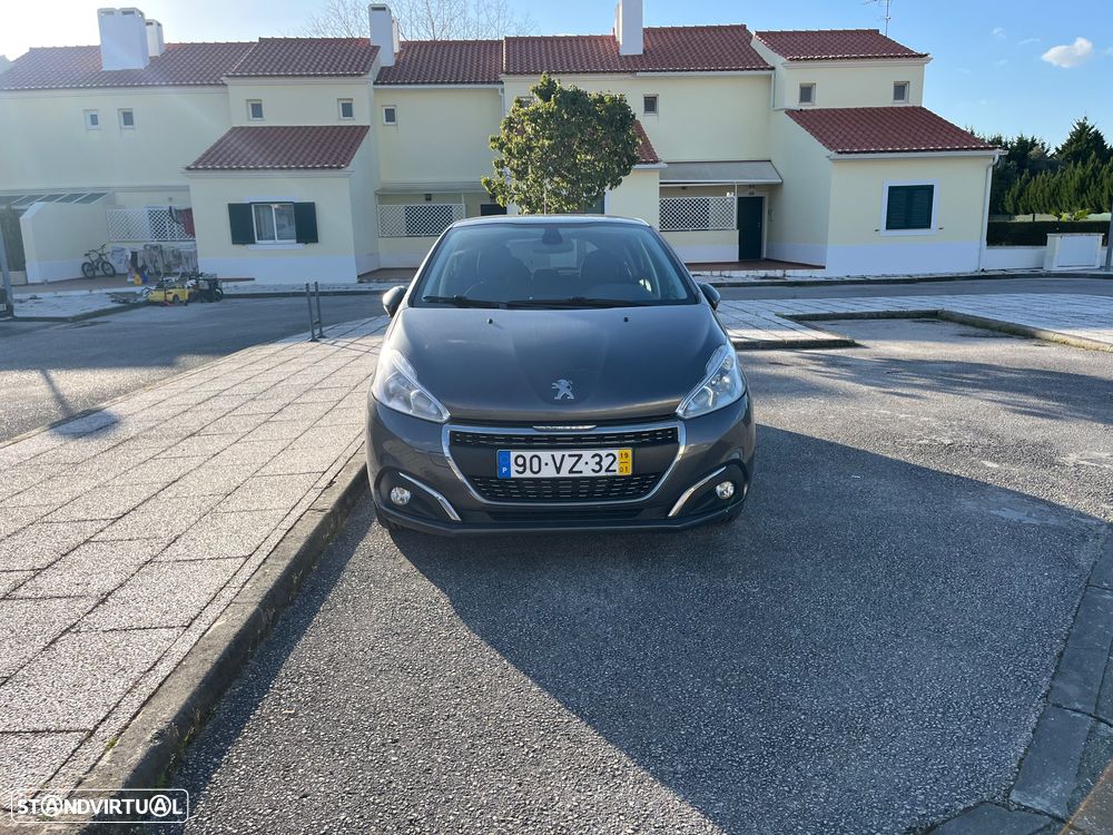 Peugeot 208 1.2 PureTech Signature - 1
