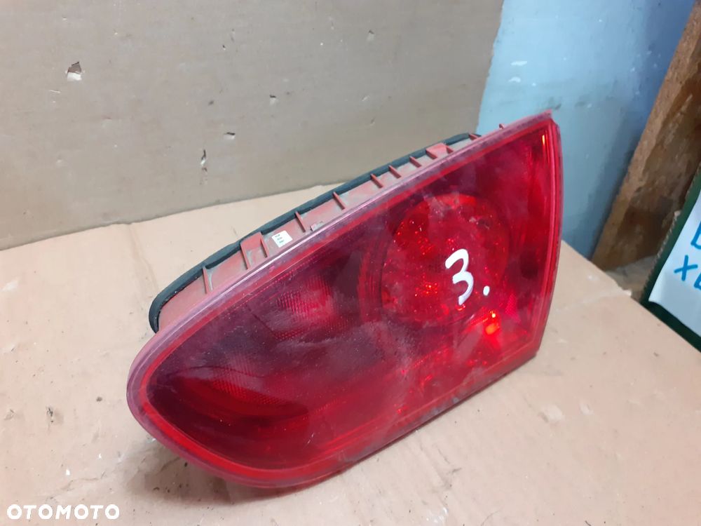 SEAT LEON 2 II LIFT 09-12r LAMPA KLAPY PRAWA TYŁ - 3