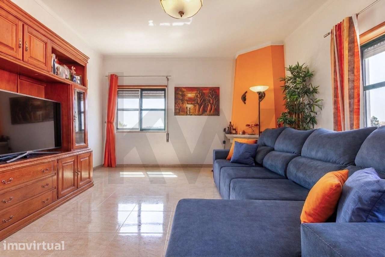 Apartamento T3 com Varandas, Arrecadação e 2 Elevadores – Alcochete - Grande imagem: 2/22