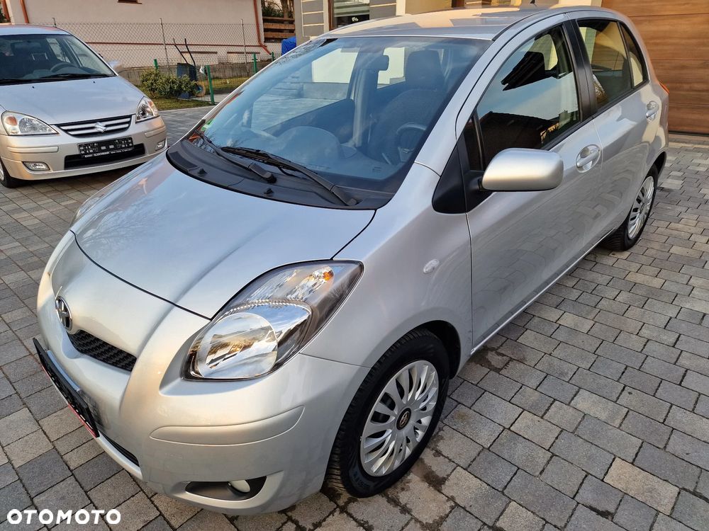 Toyota Yaris 1.33 Luna - 2
