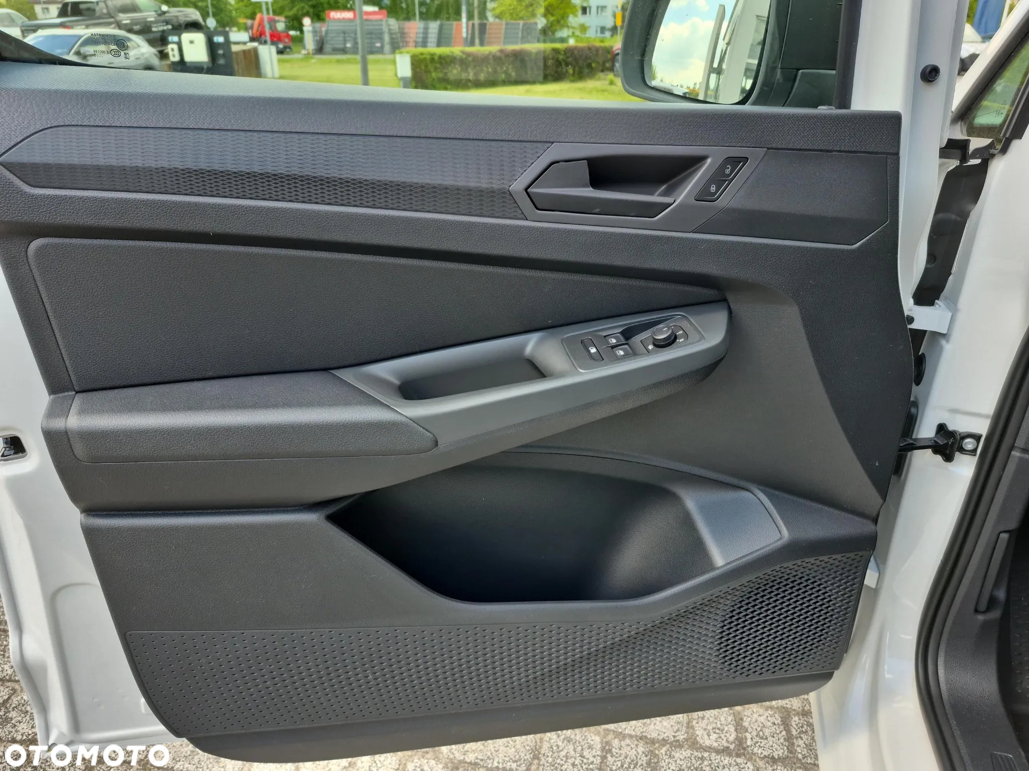 Volkswagen Caddy - 10