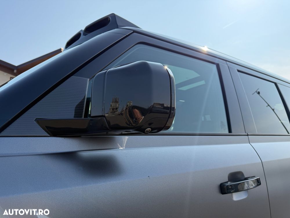 Land Rover Defender 110 3.0D 250 MHEV Hard Top X-Dynamic SE - 10