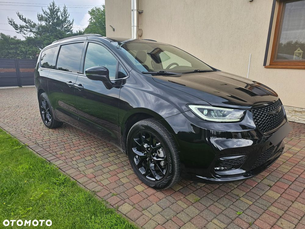 Chrysler Pacifica - 3