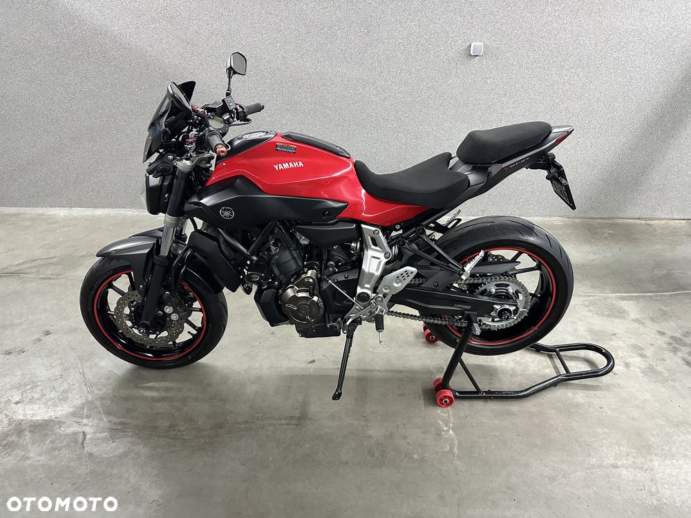 Yamaha MT - 4