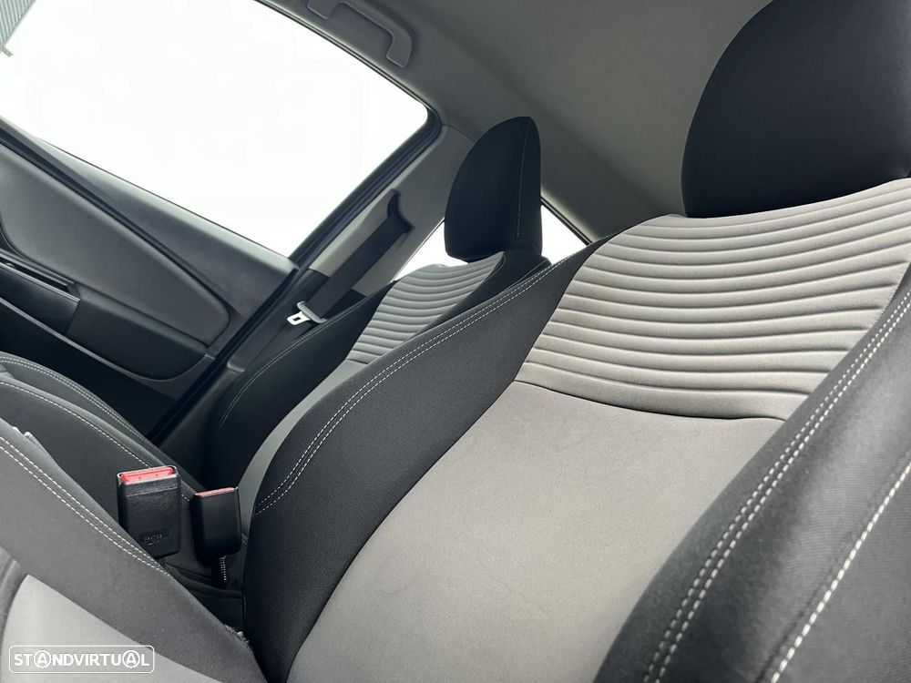 Toyota Yaris 1.0 VVT-i Comfort+P.Style - 7