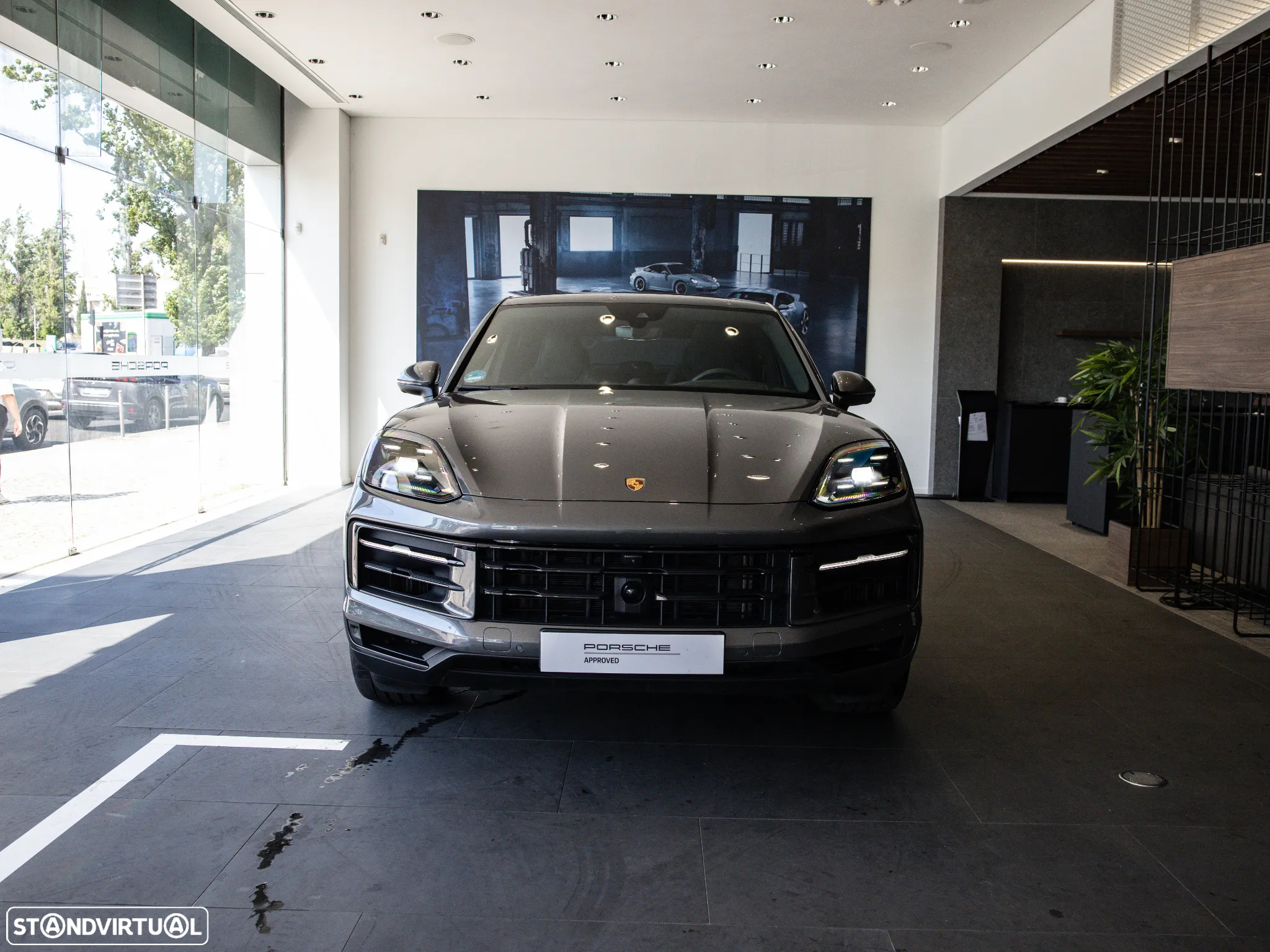 Porsche Cayenne Coupé E-Hybrid - 11
