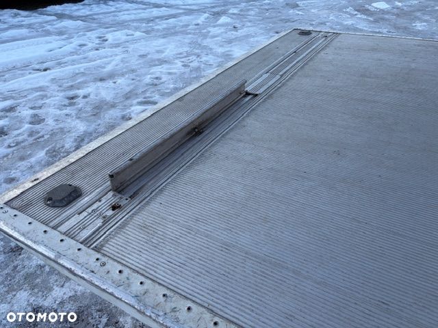 Iveco EUROCARGO 120E25 KONTENER + WINDA - 9