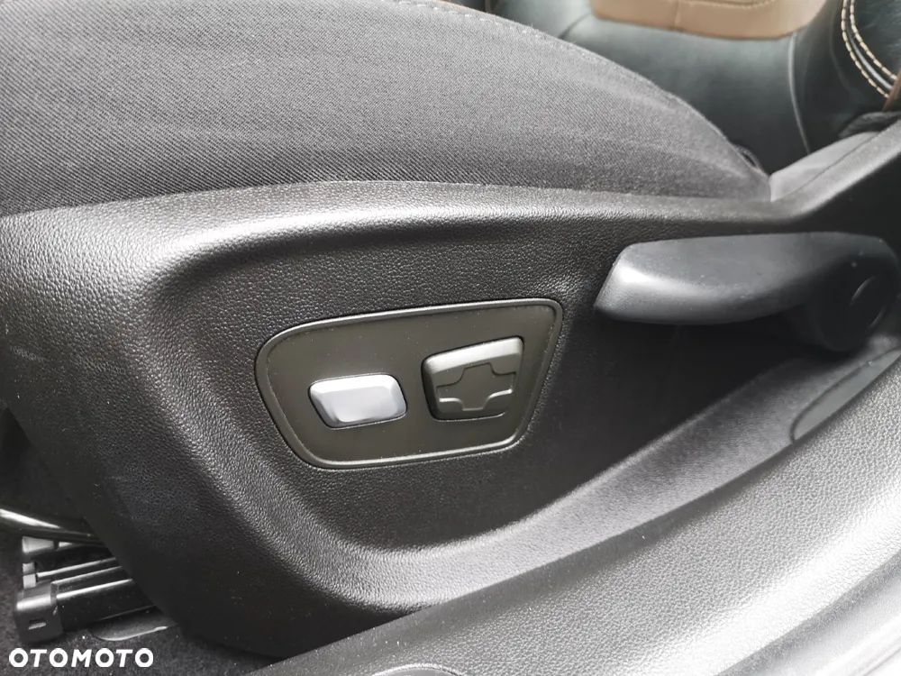 Renault Megane ENERGY TCe 130 INTENS - 34