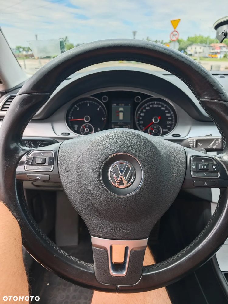 Volkswagen Passat Alltrack - 14