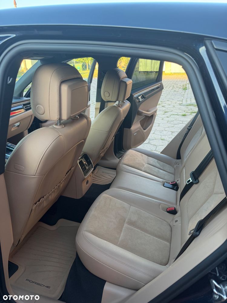 Porsche Macan - 9