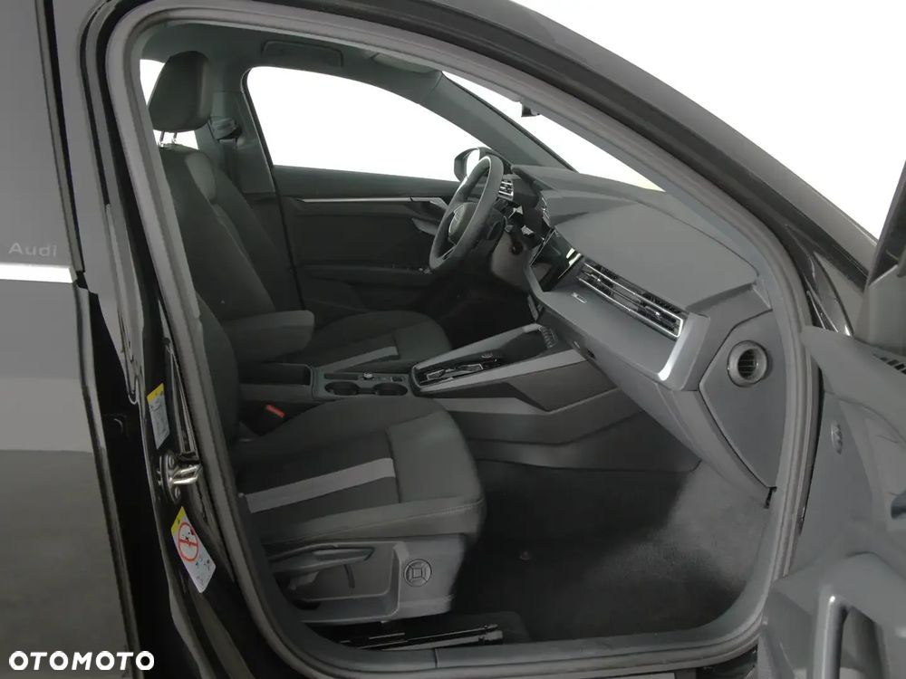 Audi A3 Limousine 30 TFSI mHEV S tronic - 11