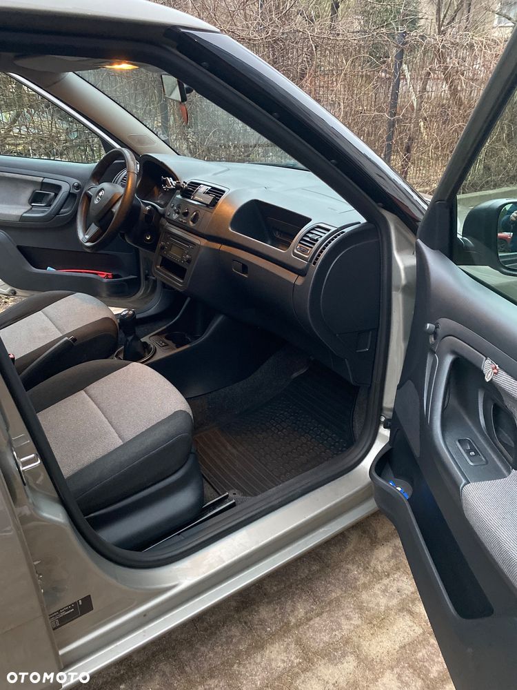 Skoda Fabia 1.4 16V Active Plus - 14