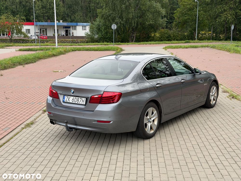 BMW Seria 5 525d xDrive - 3