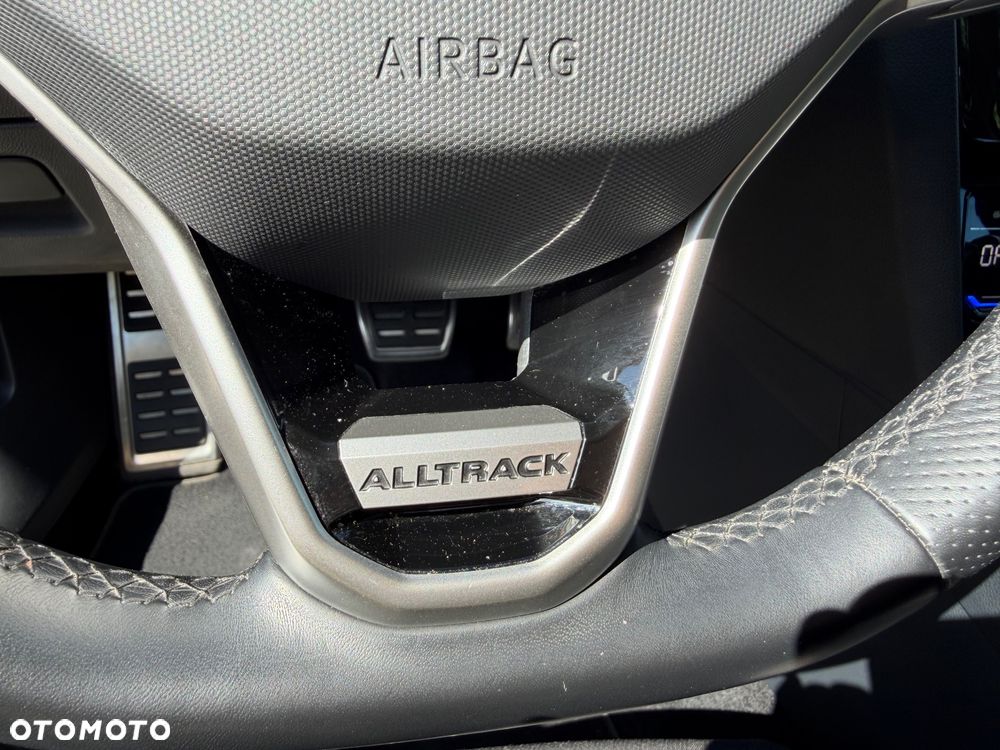Volkswagen Passat Alltrack 2.0 TDI SCR DSG 4Motion - 21