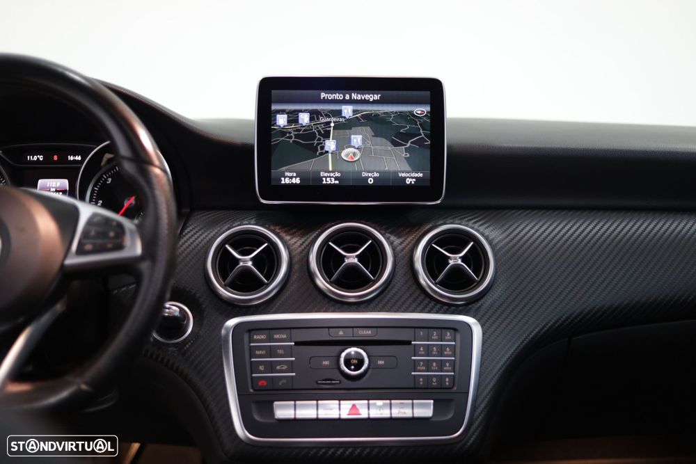 Mercedes-Benz A 180 d AMG Line - 21