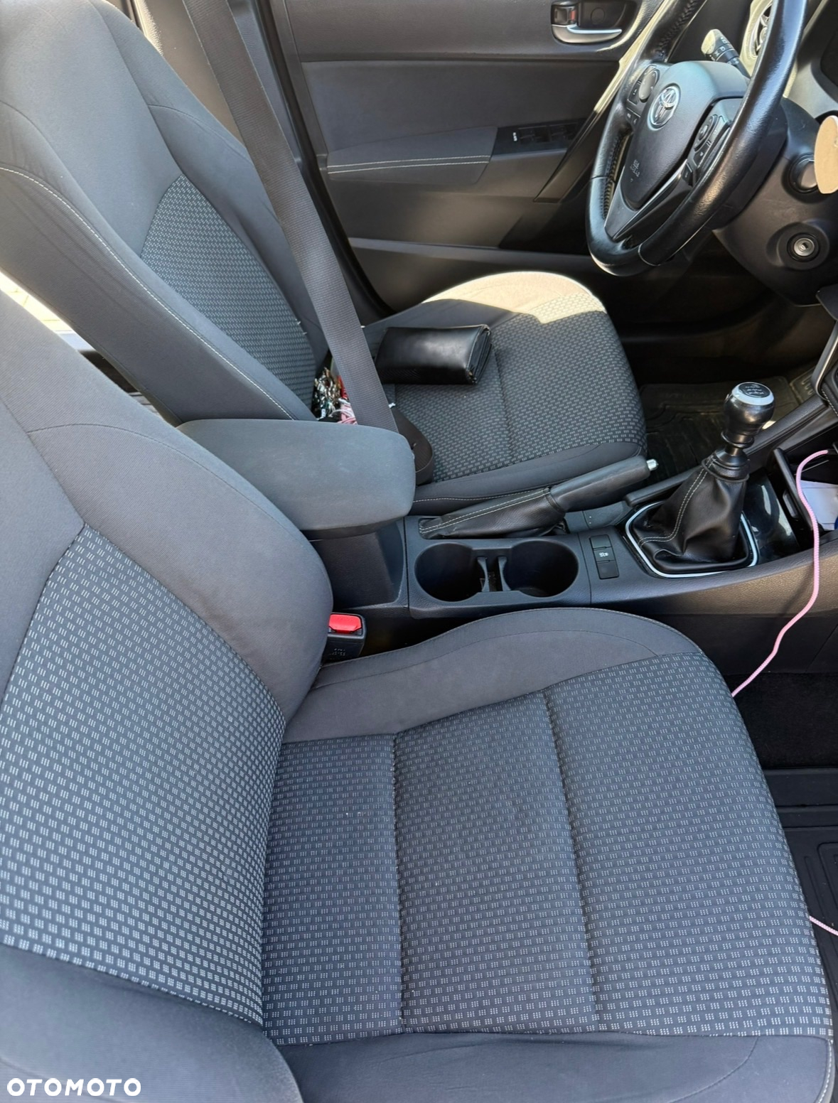Toyota Corolla 1.6 Classic Plus - 16