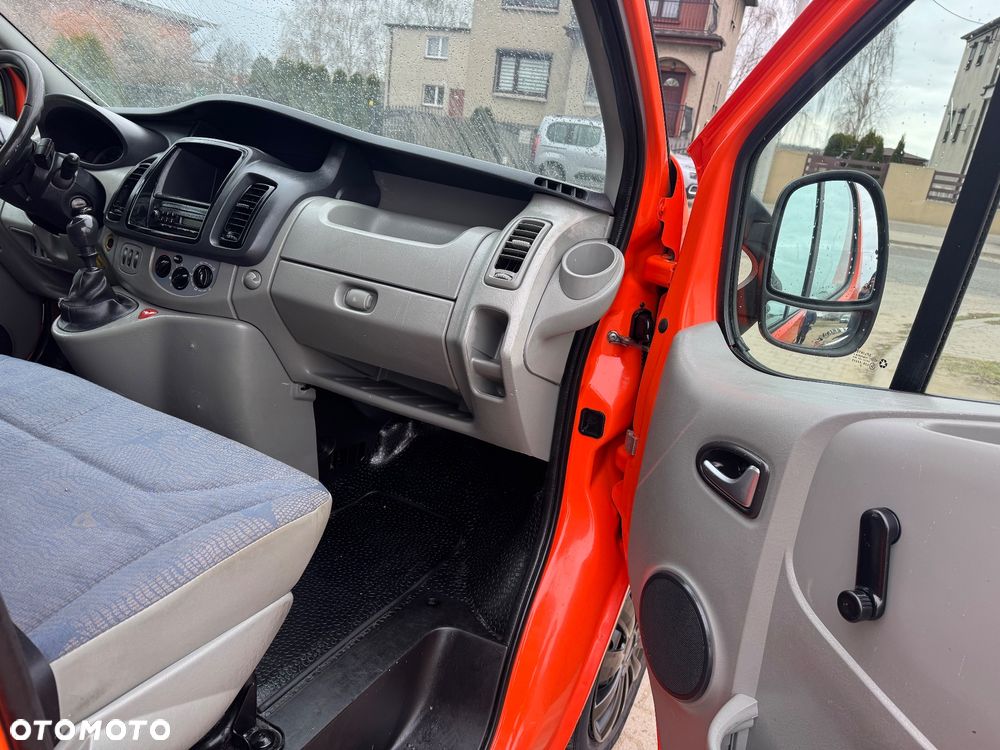 Renault TRAFIC - 12