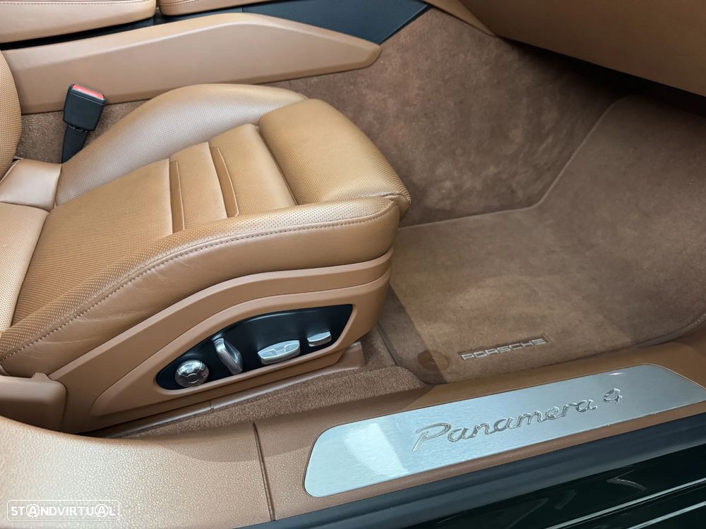 Porsche Panamera Sport Turismo 4 E-Hybrid - 33