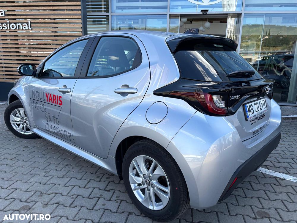 Toyota Yaris 1.5 VVT-i HSD Active - 6