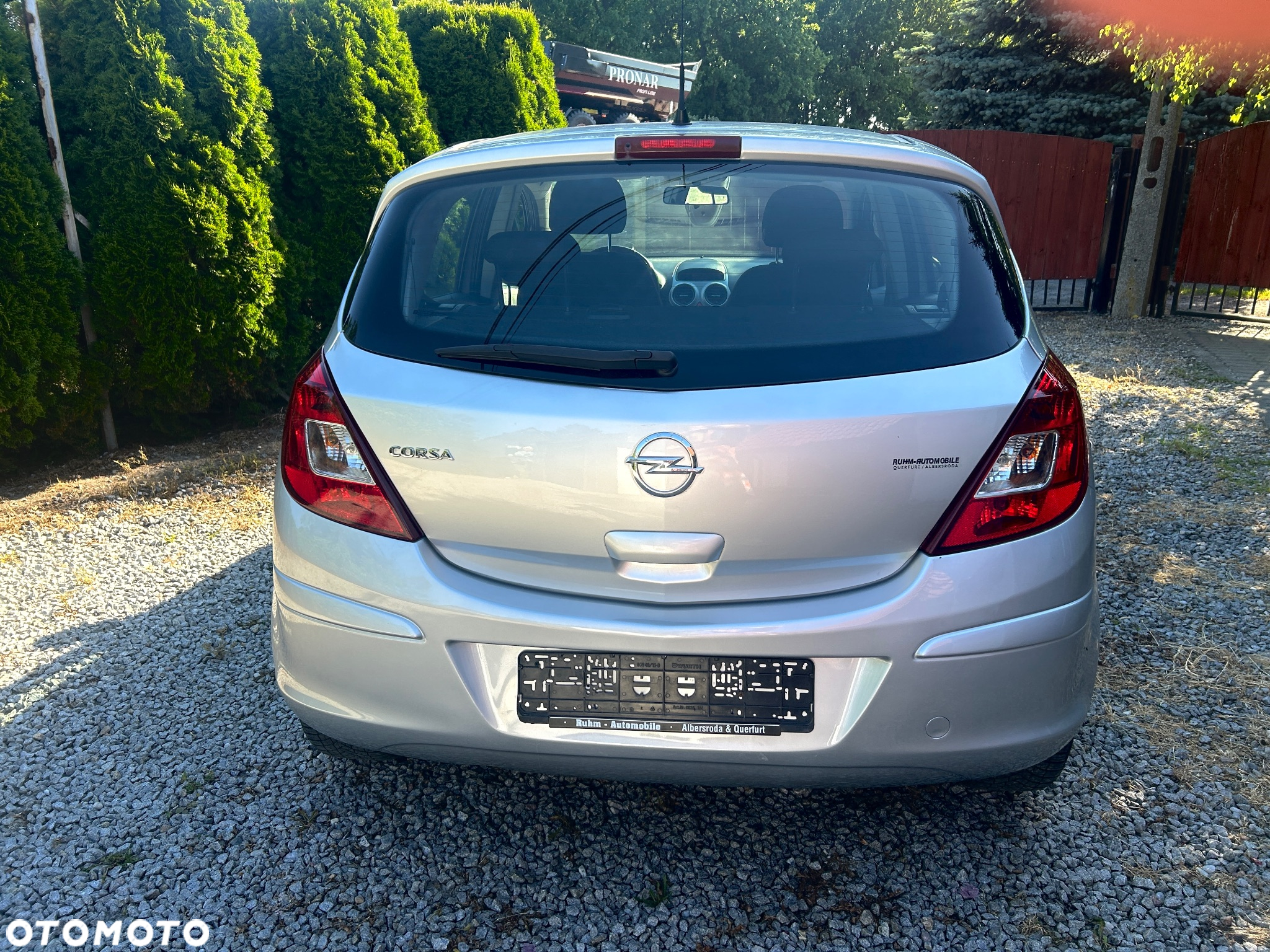Opel Corsa 1.2 16V Cosmo - 11