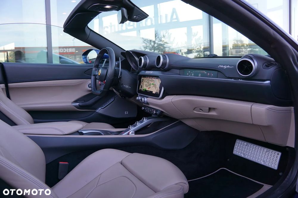 Ferrari Portofino - 24