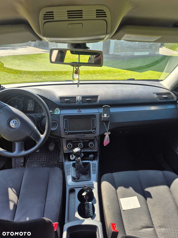 Volkswagen Passat - 5