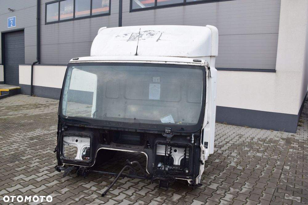 SZKIELET KABINY DZIENNEJ MAN TGL TGM - 8