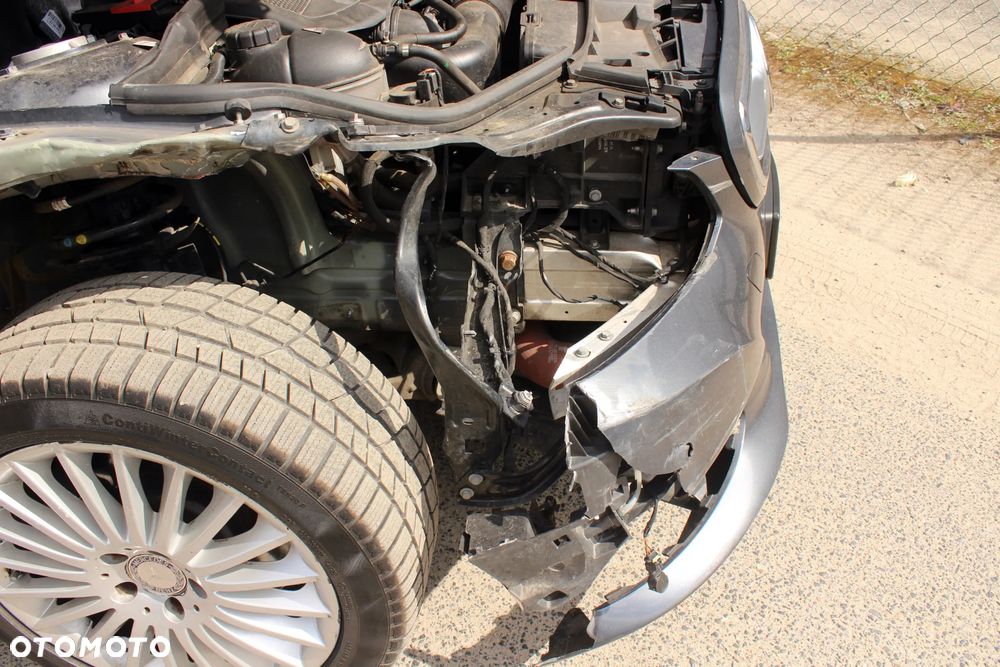 Mercedes-Benz Klasa E 250 CDI DPF BlueEFFICIENCY Automatik Avantgarde - 21