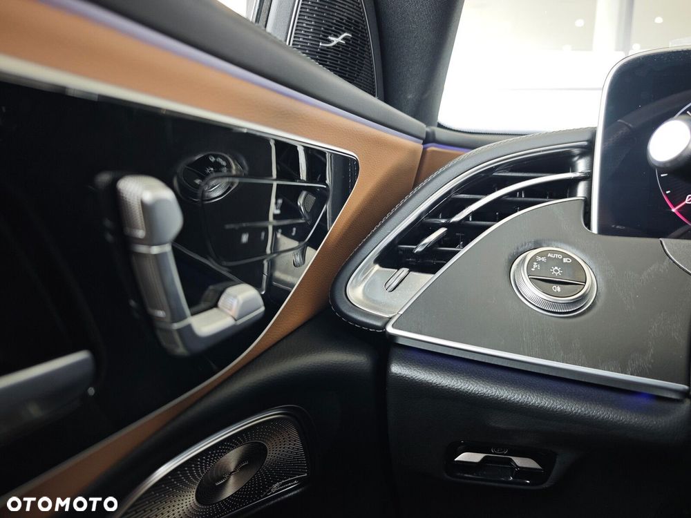 Mercedes-Benz Klasa E 220 d mHEV 4-Matic AMG 9G-Tronic - 30