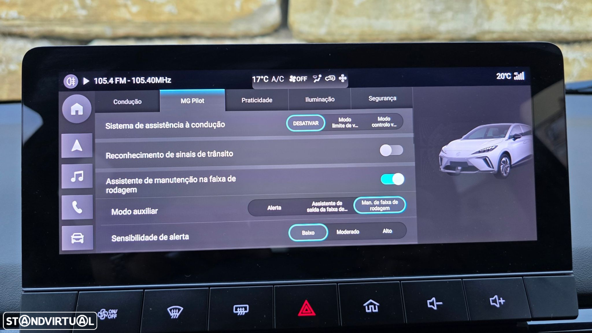 MG MG4 64 kWh Luxury - 24