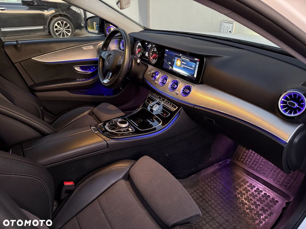 Mercedes-Benz Klasa E 200 d T 9G-TRONIC Avantgarde - 8