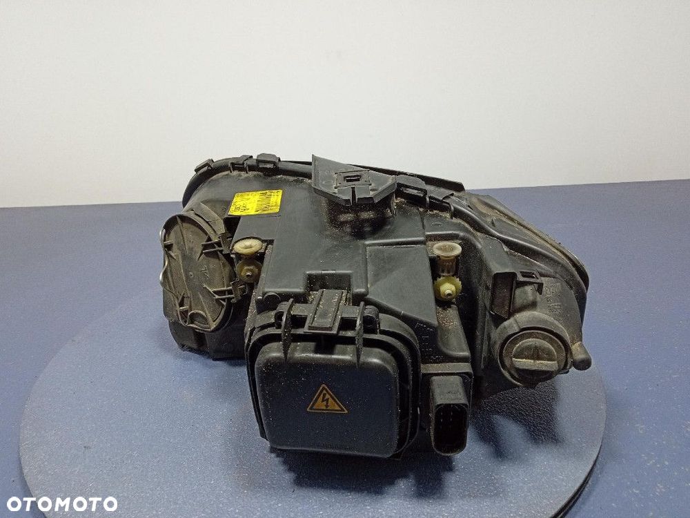 AUDI A3 8P REFLEKTOR PRAWY PRZÓD LAMPA PRZEDNIA XENON EU 8P0941004D - 4