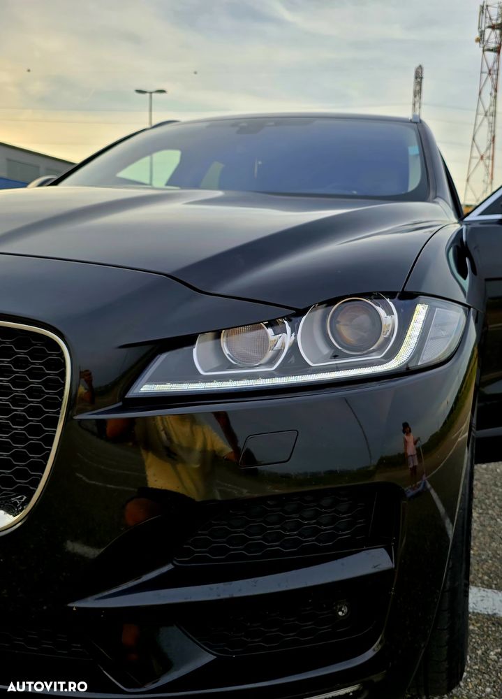 Jaguar F-Pace 20d RWD Prestige - 22
