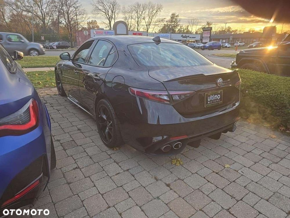 Alfa Romeo Giulia - 3