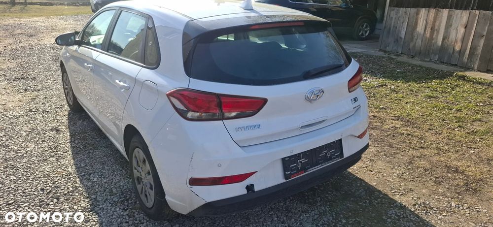 Hyundai i30 1.5 Pure - 1