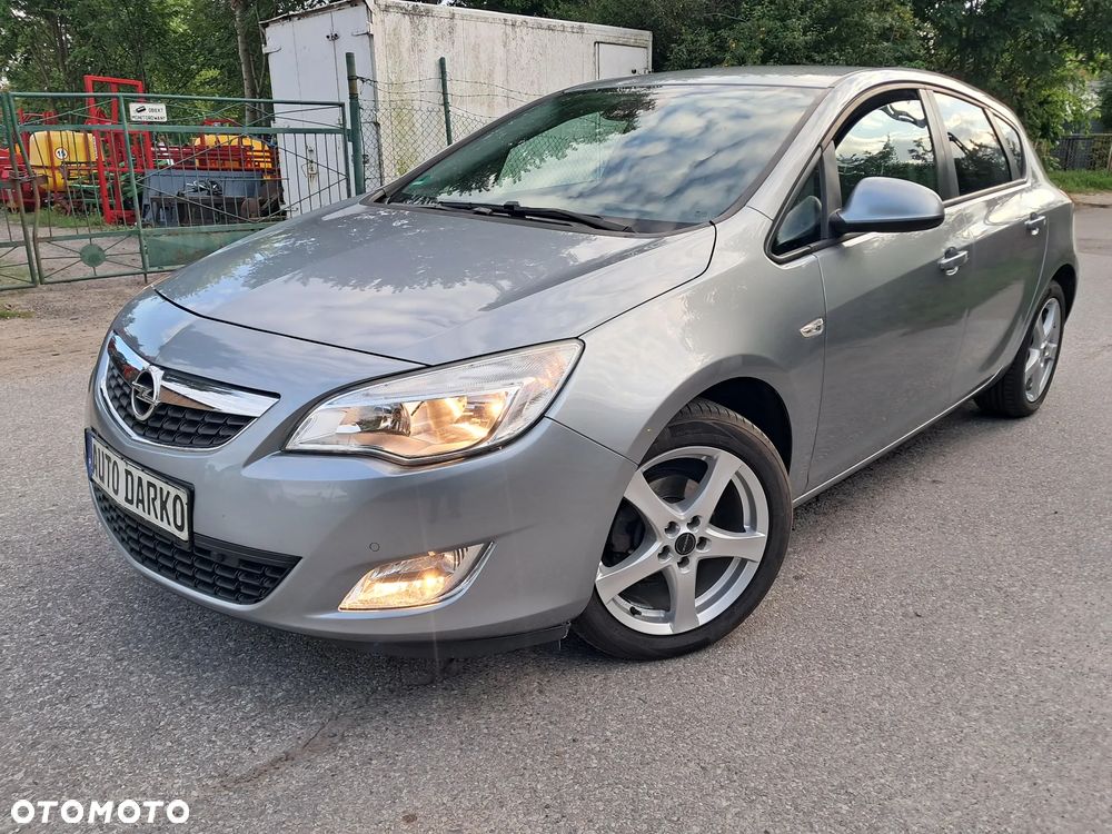 Opel Astra 1.4 Turbo Color Edition - 1