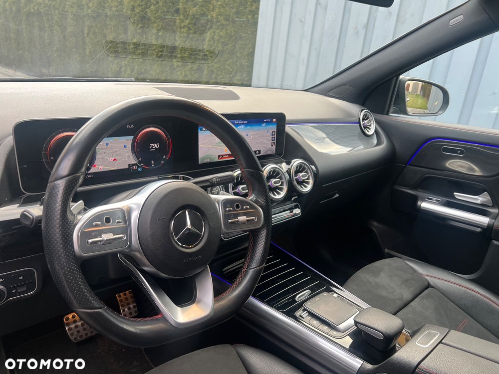 Mercedes-Benz GLA 200 AMG Line - 20