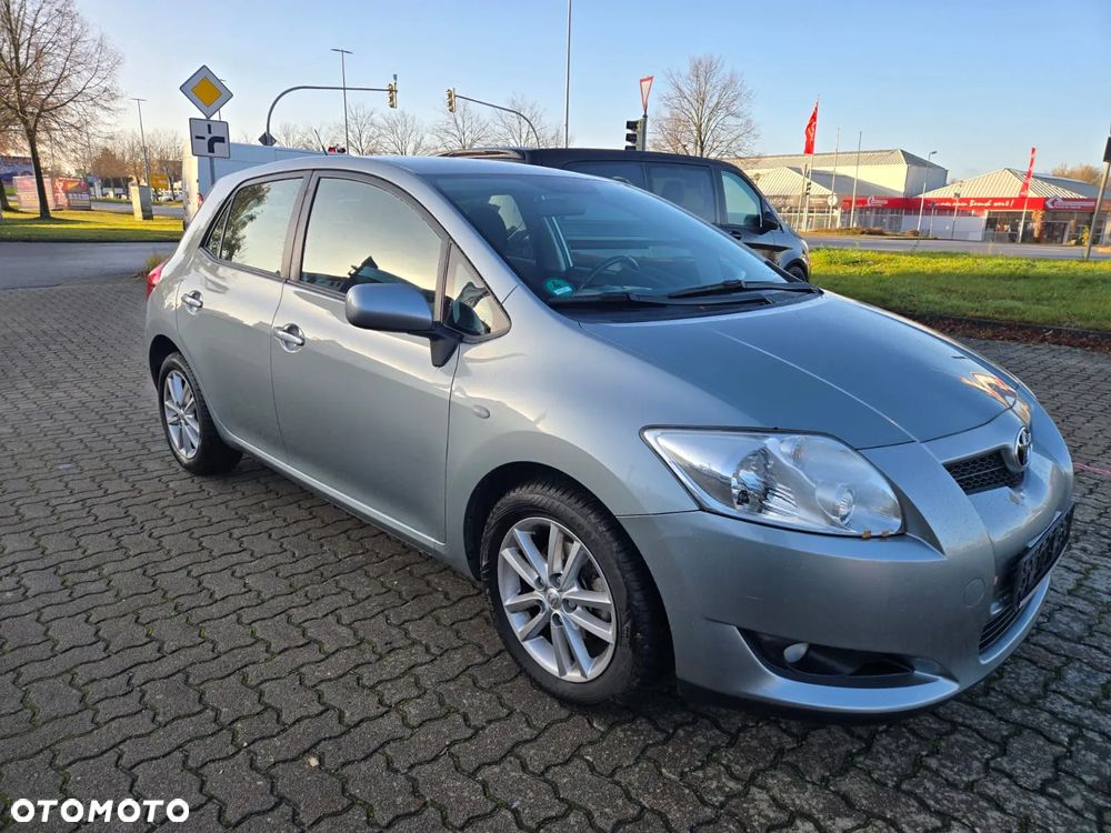 Toyota Auris 1.4 VVT-i Team - 19