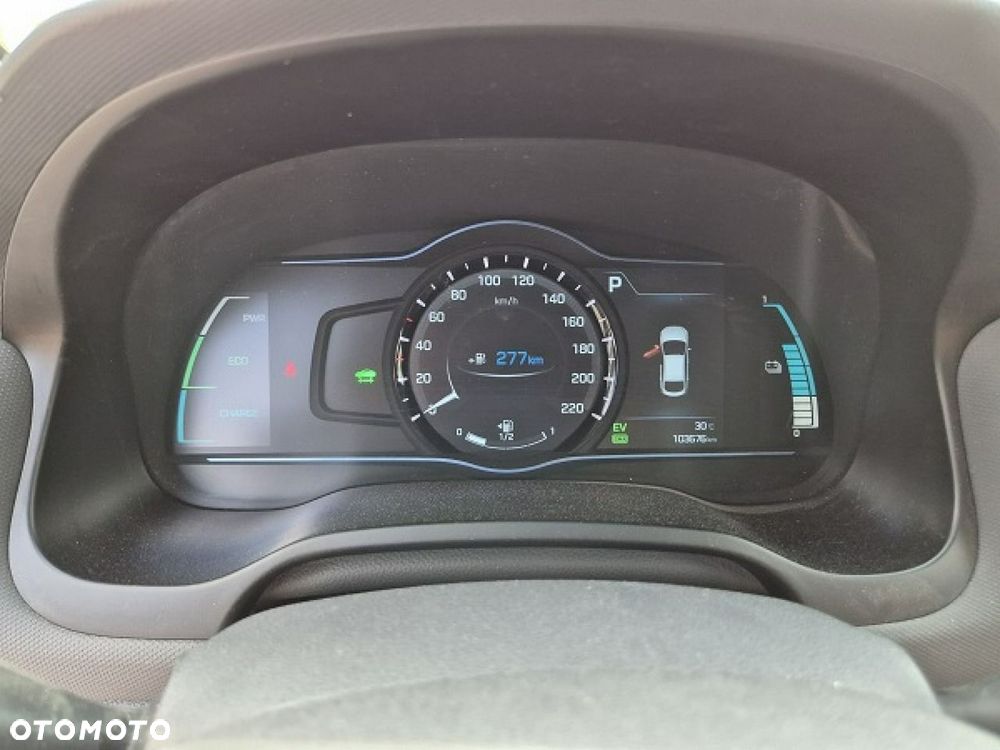 Hyundai IONIQ - 31