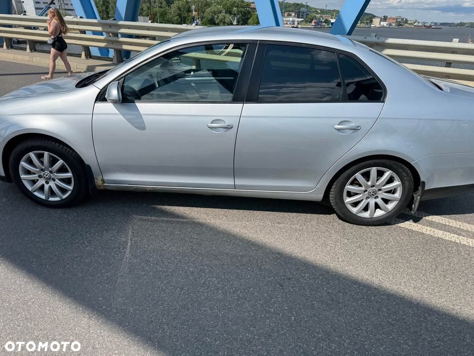 Volkswagen Jetta 1.4 TSI Comfortline - 10